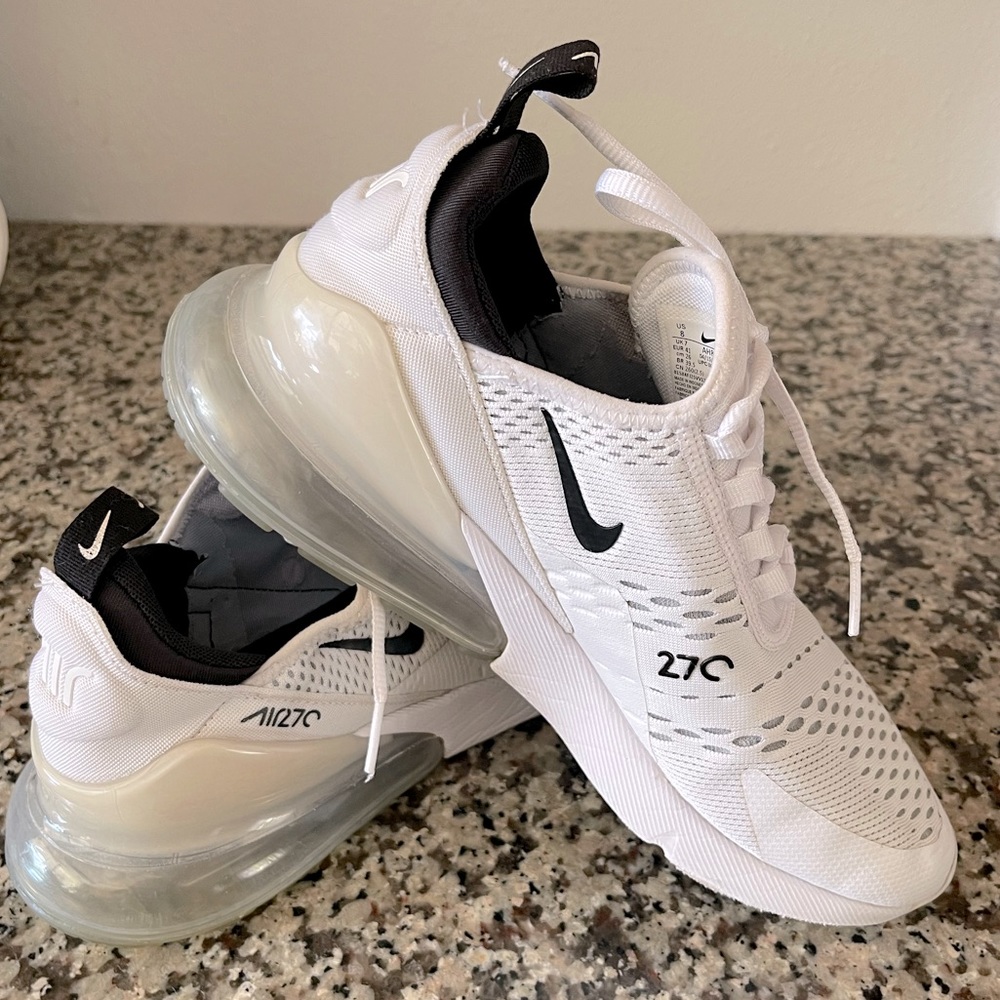 NIKE Air Max 270 - Men’s Size 8